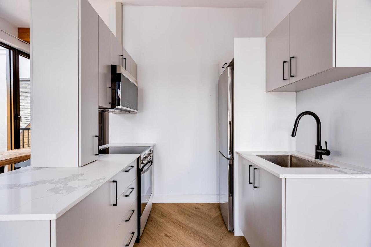 Le Virtuose - Vieux-Terrebonne Apartment ภายนอก รูปภาพ